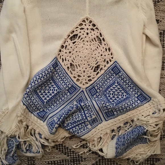 Ruby Moon Sweater - Picture 4 of 4